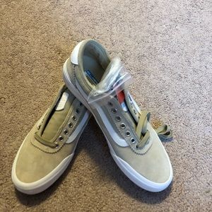 VANS NWT